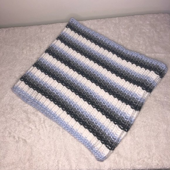 Ann Taylor Scarf Loop Scarf - Picture 3 of 4